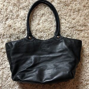 👜 COACH Timeless Classic Tote Bag 👜